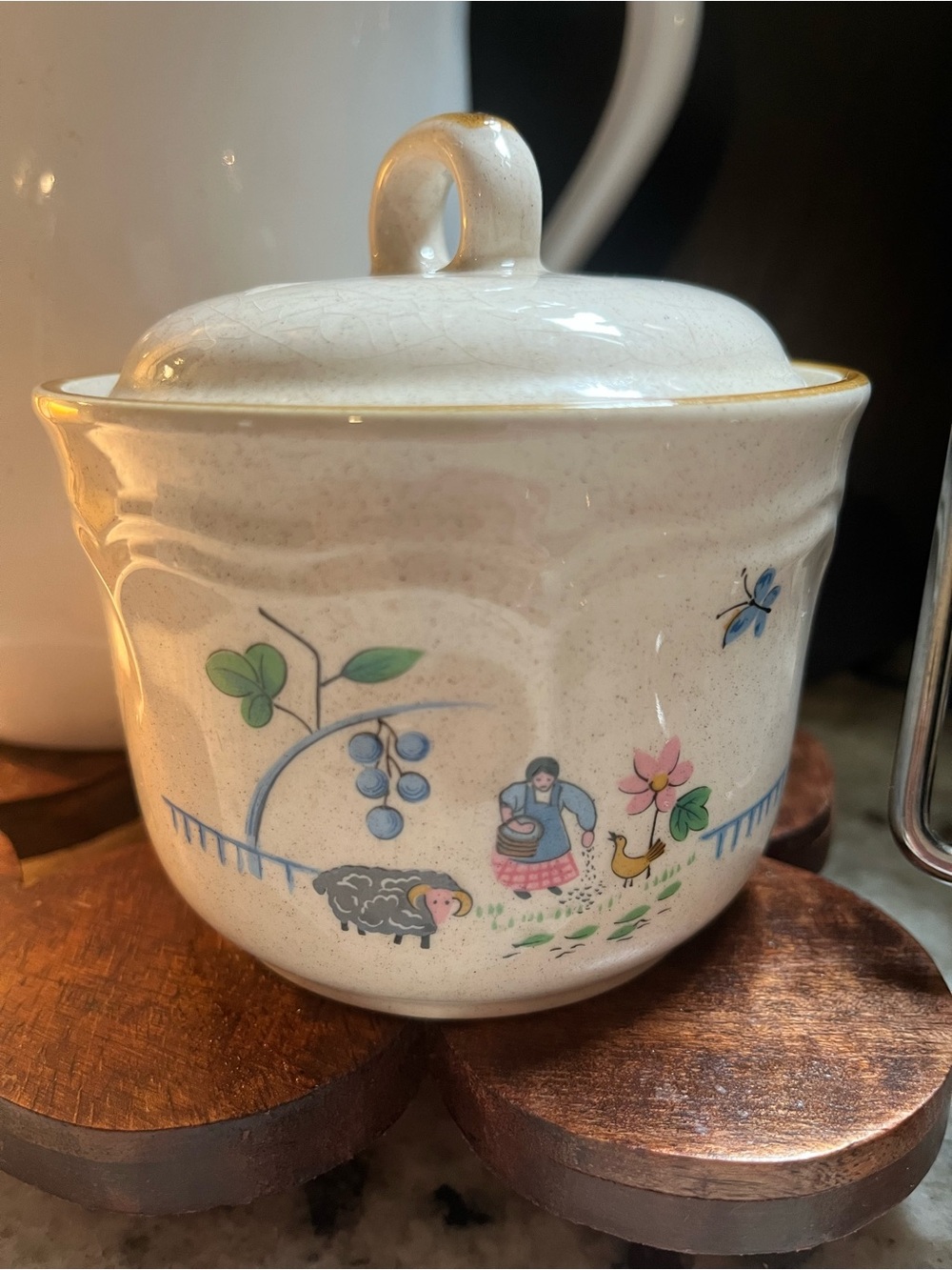 Vintage International Stoneware Heartland Sugar Bowl